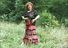 Busty Chick wird von einem kostenlose pornos reifer frauen reifen Kerl gefickt