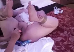 Eine Blondine mit einer furchtbar behaarten Muschi gratis geile pornofilme wünscht sich einen fetten Schwanz