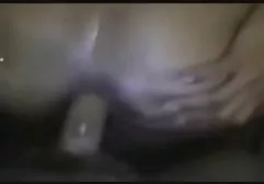 Schicke Blondine zeigt ihre Brüste geile junge frauen pornos