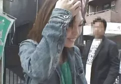 Das entzückende Mädchen, das mit der Neigung brennt, ihre Finger, die mit Aufregung steif sind, versucht, die besten deutschen pornofilme den Schwanz ihrer Freundin zu erhalten. Als sie es endlich schafft, stürzt sie sich auf ihn und beginnt mit ihrem Mund zu arbeiten