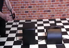 Das Mädchen im Keller sexfilme doktorspiele musste sich ausziehen und den Bauern machen lassen, was sie will