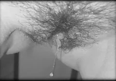 Das rothaarige geile pornofilme gratis Mädchen streichelt so spielerisch und verführerisch ihre Muschi, dass dein Schwanz aus ihrer Hose brechen und mit Flügeln in ihre saftige Muschi fliegen will!