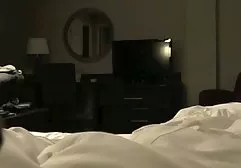 Blonde lutscht einen süßen Schwanz suche geile pornos und trinkt Sperma