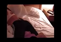 Kumpel die besten free pornos leckt eine Muschi, schluckt sie schon