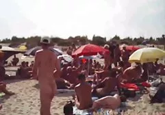 Mit großer Mühe passte dieser fette dicke pornofilme Schwanz in den kleinen Mund dieses jungen Mädchens. Und stellen Sie sich vor, wie es in seinen engen Klick passt?