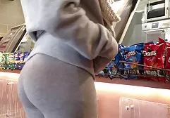 Blond geile bbw pornos fickt in verschiedenen und schönen Leggings