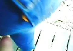 Die vollbusige Brünette Veruca James wird von einem Typen hart gefickt und leckt Sperma die geilsten deutschen pornos
